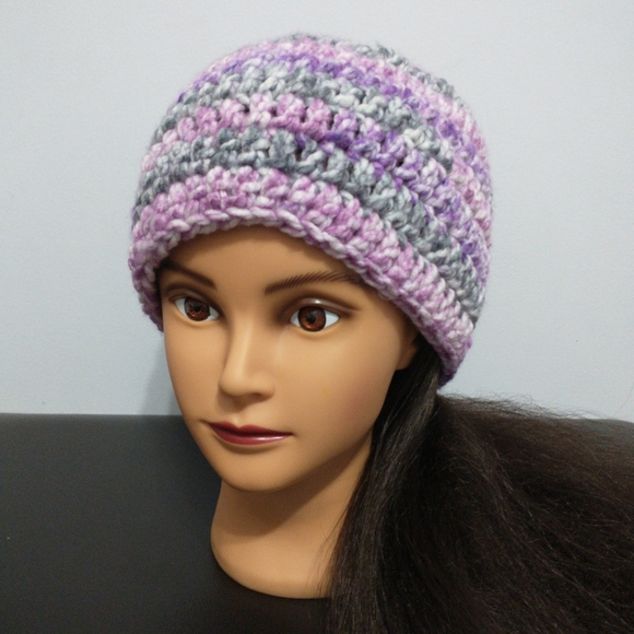 SOLD - HOST PICK - Chunky Ombré Purple Beanie - Picture 6 of 6